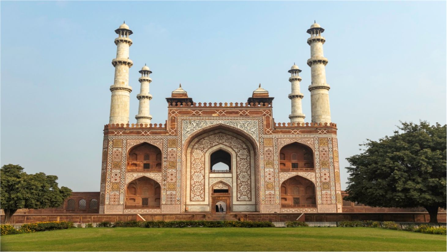 SIKANDRA, TAJ MAHAL  AND AGRA FORT INDIA TOUR